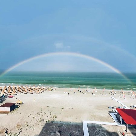 Wave 2 Mamaia Prima Linie Vedere La Mare 120Mp Navodari Ngoại thất bức ảnh